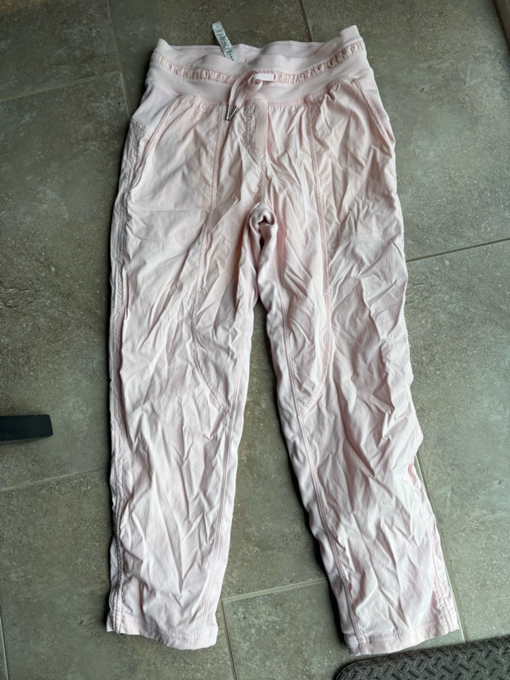 Lululemon Dance Studio Pant Crop Lined Size 4 Strawberry Milkshake